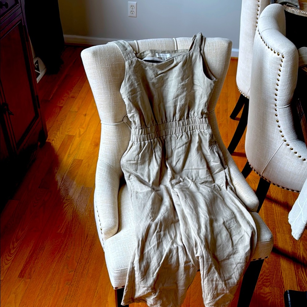 All : Row open back tan linen jumper🤎🤎🤎